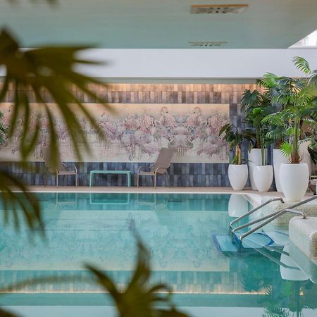 Hotel Atlantis Wellness & Conference Hajdúszoboszló Екстериор снимка