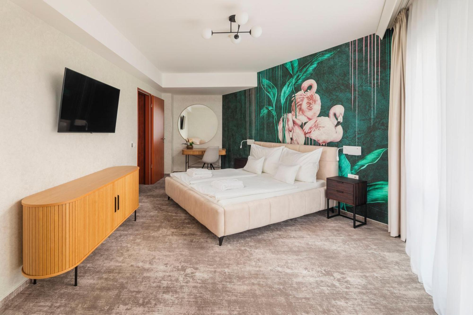 Hotel Atlantis Wellness & Conference Hajdúszoboszló Екстериор снимка