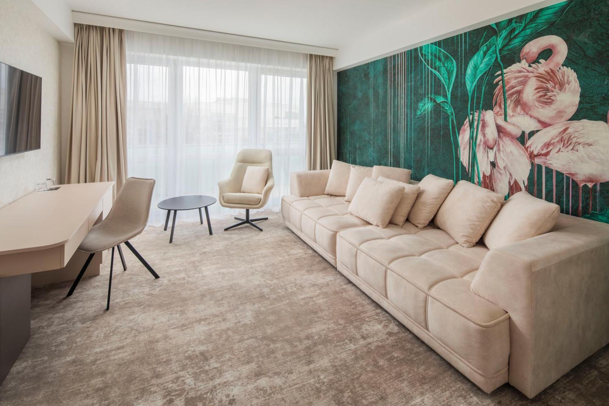 Hotel Atlantis Wellness & Conference Hajdúszoboszló Екстериор снимка