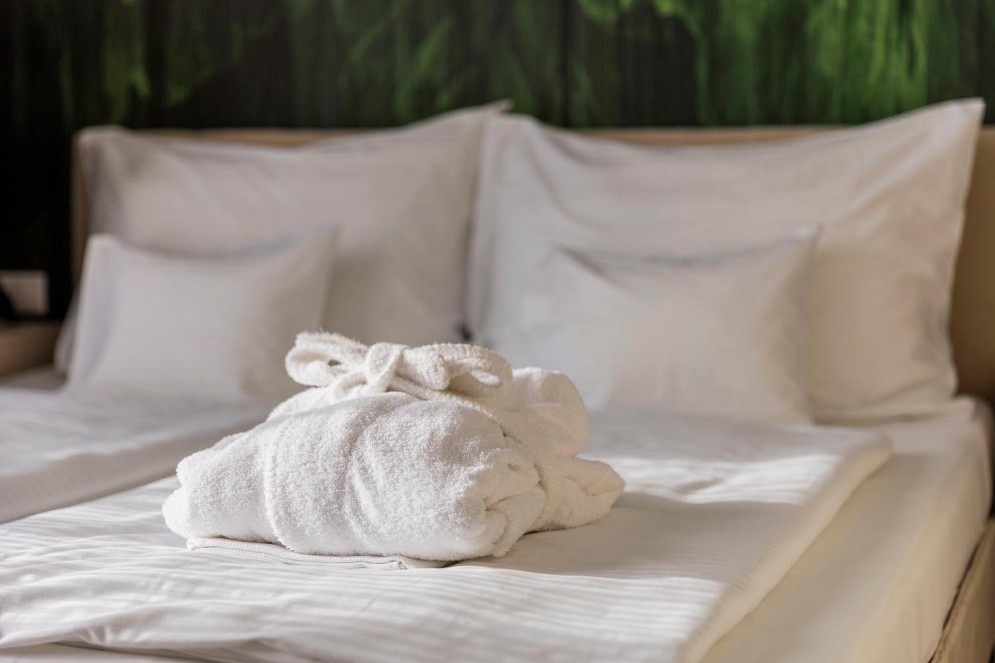 Hotel Atlantis Wellness & Conference Hajdúszoboszló Екстериор снимка